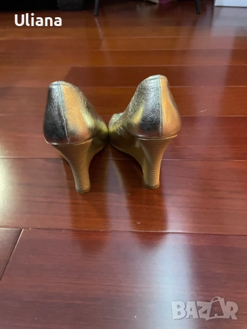 Дамски елегантни златни обувки Sara Pen кожа, снимка 6 - Дамски обувки на ток - 51919154