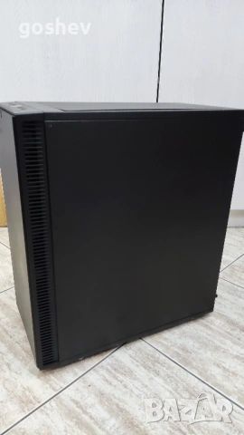 Кутия за настолен компютър Fractal Design Define C, снимка 4 - Геймърски - 54075467