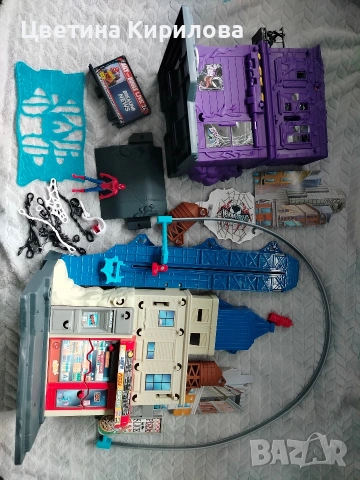 Спайдърмен - Venom Versus: Игрален комплект „Град на паяжините“, снимка 2 - Други - 53940259