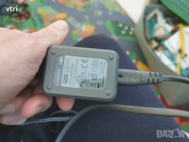 Рутер Linksys WRT 160N v2, снимка 5 - Рутери - 54334164