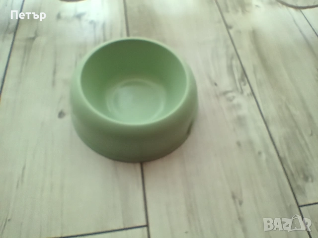 Подавам купичка за храна за домашен любимец