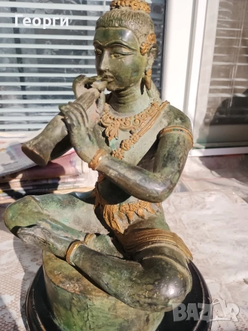 Голяма Будистка бронзова статуетка
