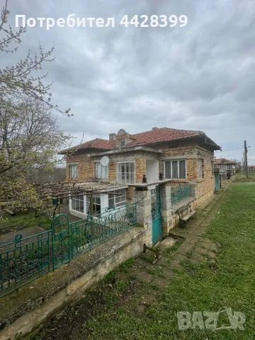 Къща в с. Есеница, общ. Вълчи дол, област Варна., снимка 1