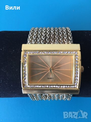 Дамски часовник