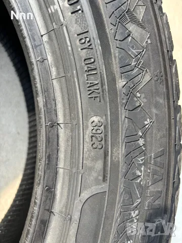 2бр.нови зимни гуми 225 55 R 17 C Semperit, снимка 4 - Гуми и джанти - 48037365