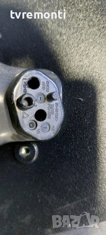 оригинална стойка за телевизор TESLA модел 32Т320BHS, снимка 3 - Стойки, 3D очила, аксесоари - 38226206