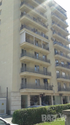 Търговски обект със статут на магазин, бул.Цветан Лазаров, близо до бул.Копенхаген