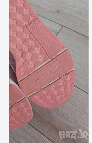 дамски маратонки адидас, снимка 4 - Маратонки - 52621136