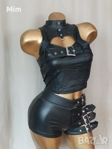 К-т S Черно бюстие и къси панталони от еко кожа , снимка 7 - Къси панталони и бермуди - 52103711