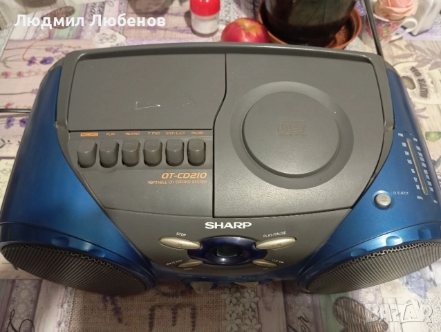 Радиокасетофон и cd плеър Sharp, снимка 2 - Радиокасетофони, транзистори - 52457729