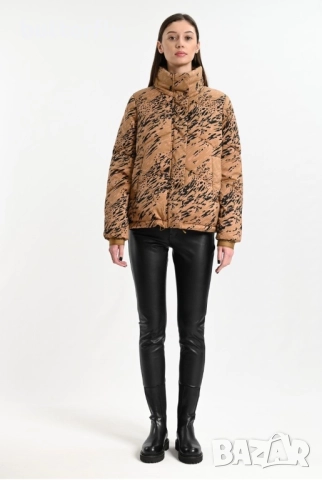 Зимно яке Calvin Klein, снимка 5 - Якета - 52251304