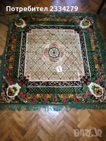 Стари плюшени и тъкани коверти, покривки за маса и легло. , снимка 2 - Антикварни и старинни предмети - 51943017