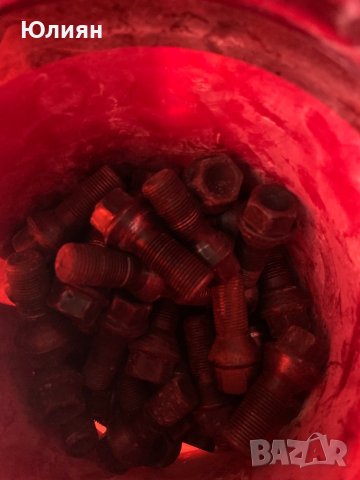 Оригинални болтове Бмв F сериите 