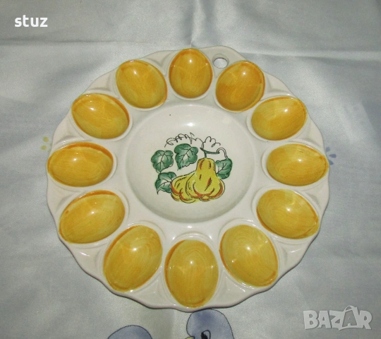 Порцеланово плато за яйца , снимка 2 - Чинии - 53986749