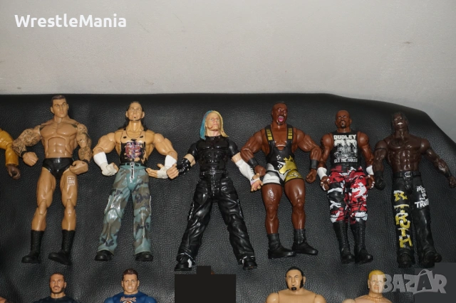 32 Кеч Фигури Lita/Lana/Test/D-Von Dudley/Samoa Joe/The Undertaker/Shane Douglas/The Miz/Seth Rollin, снимка 3 - Колекции - 51856261