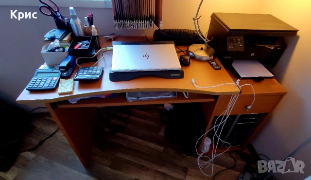 Бюро със чекмедже и място за принтер