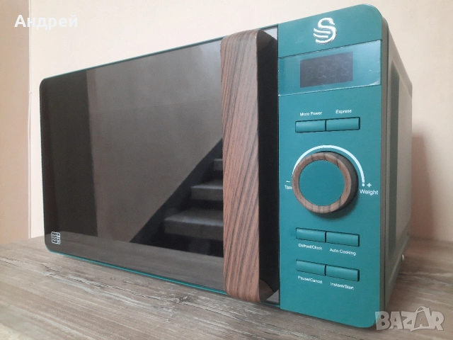 Микровълнова Swan италианска