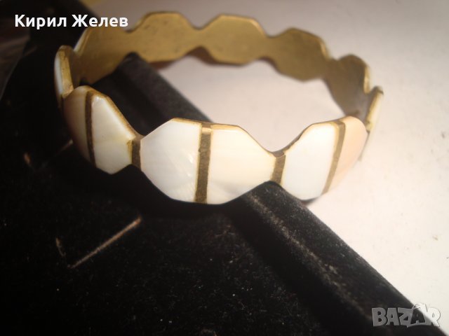 СТАРА БРОНЗОВА КРАСИВА ГРИВНА с ПЛОЧКИ КРАЛСКИ СЕДЕФ 6695, снимка 5 - Гривни - 30757192