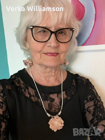 Розов (пепел от рози) комплект колие с дълги обици от кожа модел 71, снимка 4 - Бижутерийни комплекти - 53888586