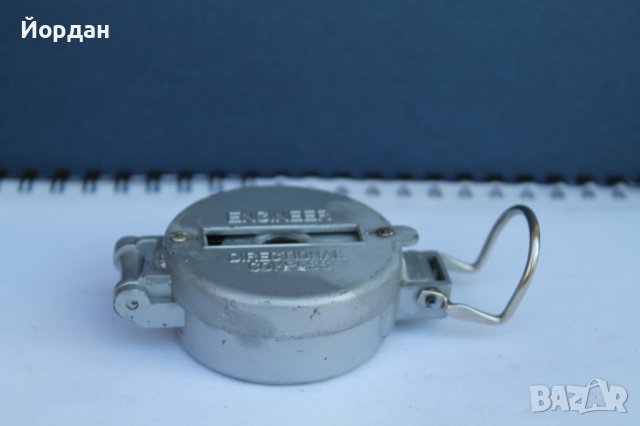 Военен компас метален, снимка 1 - Антикварни и старинни предмети - 37512773