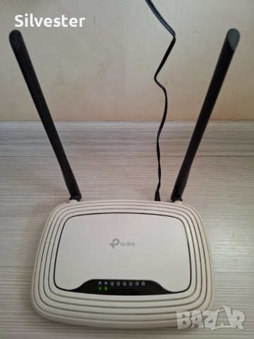Рутер TP-Link, 300Mbps, 2.4GHz (300 Mbps), снимка 2 - Рутери - 52447726