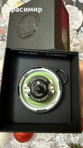 Капачка за резервоар Мерцедес AMG Оригинална Нова, снимка 2 - Аксесоари и консумативи - 52676285