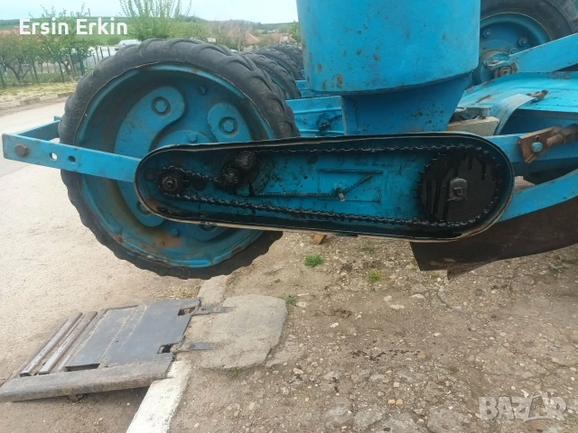 Румънска сеялка , снимка 4 - Селскостопанска техника - 54010258