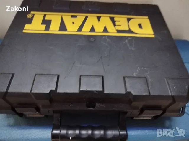 Перфоратор комбиниран със SDS-PLUS захват DEWALT D25323K 800 W

, снимка 2 - Бормашини - 48628742