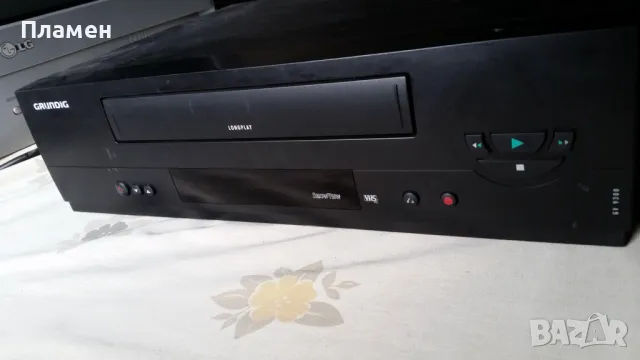 Видео GRUNDIG GV 9300 SV, снимка 1 - Плейъри, домашно кино, прожектори - 49894847