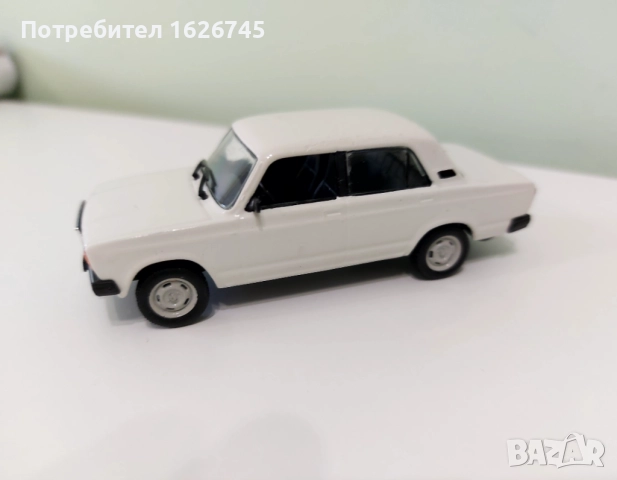 ВАЗ 2107 1:43 Deagostini, снимка 3 - Колекции - 52421492