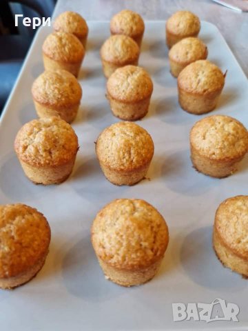 Tupperware силиконова форма мини мъфини, снимка 3 - Форми - 38705459