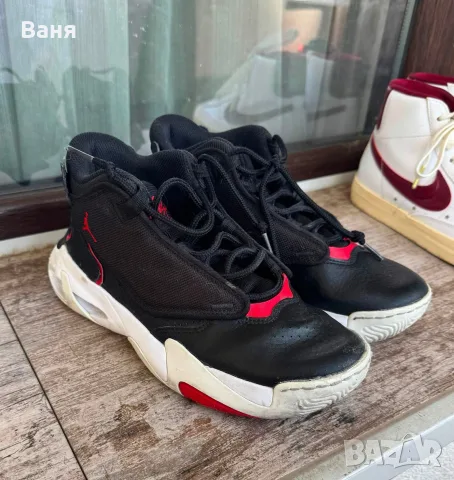 маратонки Jordan Max Aura 4