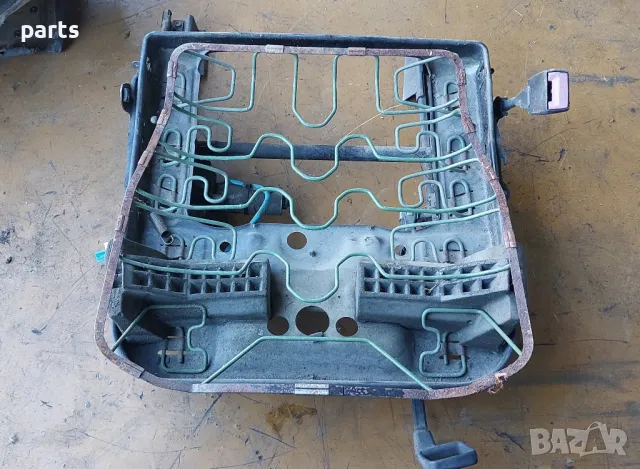 Механизъм и Моторче Предна Дясна Седалка Мерцедес Е класа W210 - 2108200408 - 0130002573, снимка 2 - Части - 48006951