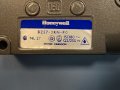 краен изключвател Honeywell BZE7-2RN-PG limit switch, снимка 6