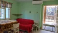 Масивна двуетажна къща 148м2, селскостопански постройки и двор 1126м2 с. Слатина 25км от Карлово, снимка 4