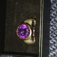 Дамски сребърен пръстен с аметист , снимка 1 - Пръстени - 39475790