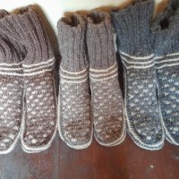 Ръчно плетени терлици , снимка 3 - Дамски чорапи - 42127507