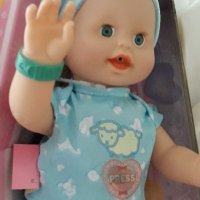 Бебе с много функции и батерии, плаче, храни се с шише,смее се,може да движи само ръце и крака , снимка 4 - Кукли - 34923469