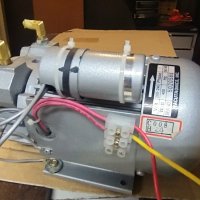 Вакуумна помпа 220V монофазна / vacutronics vacuum pump 1phase type DV - 5V, снимка 4 - Други машини и части - 42542014
