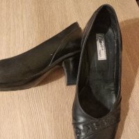 Дамски обувки-номер 40, снимка 1 - Дамски ежедневни обувки - 34232164
