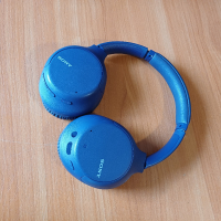 Sony Bluetooth слушалки WH-CH710N Noise Canceling шумопотискащи, снимка 2 - Слушалки и портативни колонки - 44636893
