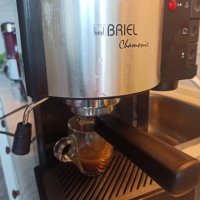 Кафемашина Бриел с ръкохватка с крема диск, работи отлично и прави хубаво кафе с каймак , снимка 5 - Кафемашини - 40873070