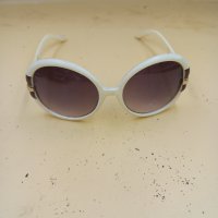 Слънчеви очила , снимка 1 - Слънчеви и диоптрични очила - 44504632