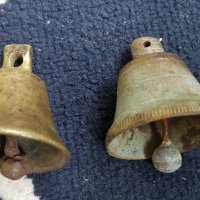 Бронзова камбанка 2 бр, снимка 2 - Антикварни и старинни предмети - 39390523