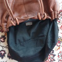Miu Miu кожена чанта, снимка 7 - Чанти - 40361750
