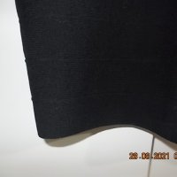 Маркова еластична модерна рокля с паднал ръкав и прозрачни ефектни елементи в наситено черно, снимка 3 - Рокли - 33945660