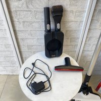 Вертикална безкабелна прахосмукачка Bosch Unlimited Серия 6 18V 2.5Ah, снимка 5 - Прахосмукачки - 42541589