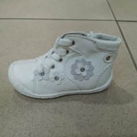 бебешки обувки , снимка 1 - Бебешки обувки - 42742638