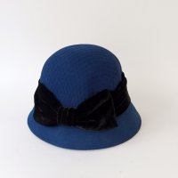 Елегантна дамска зимна шапка в син цвят, 100% вълна  , снимка 3 - Шапки - 38868594