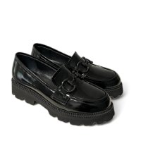 Модерни дамски обувки изработени от висококачествен естествен лак., снимка 1 - Дамски ежедневни обувки - 42357839